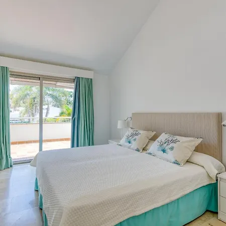 Holiday home Blue Marlin 14 *